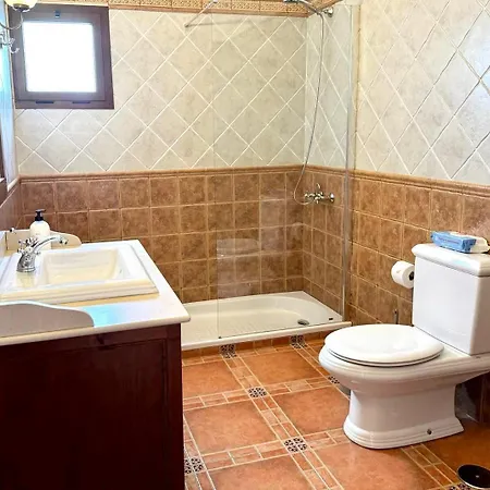 La Saranda Villa *