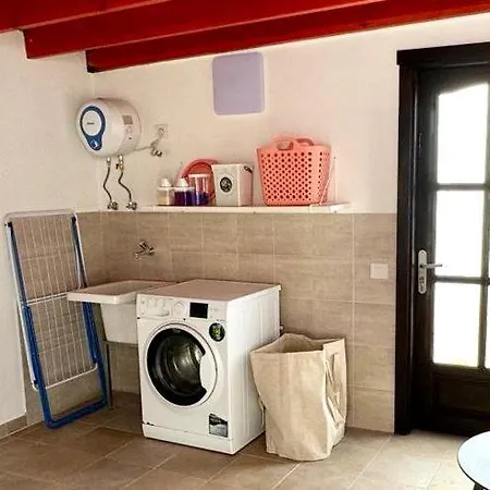 La Saranda Villa Tinajo